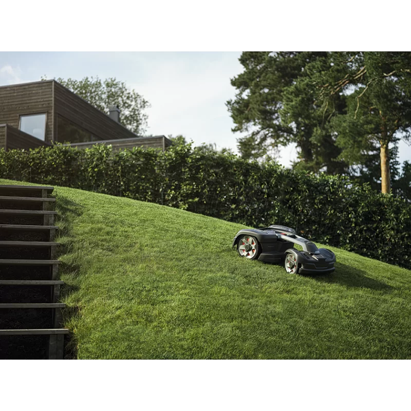 Robot Tondeuse Husqvarna AUTOMOWER® 435X 4X4 – Image 10